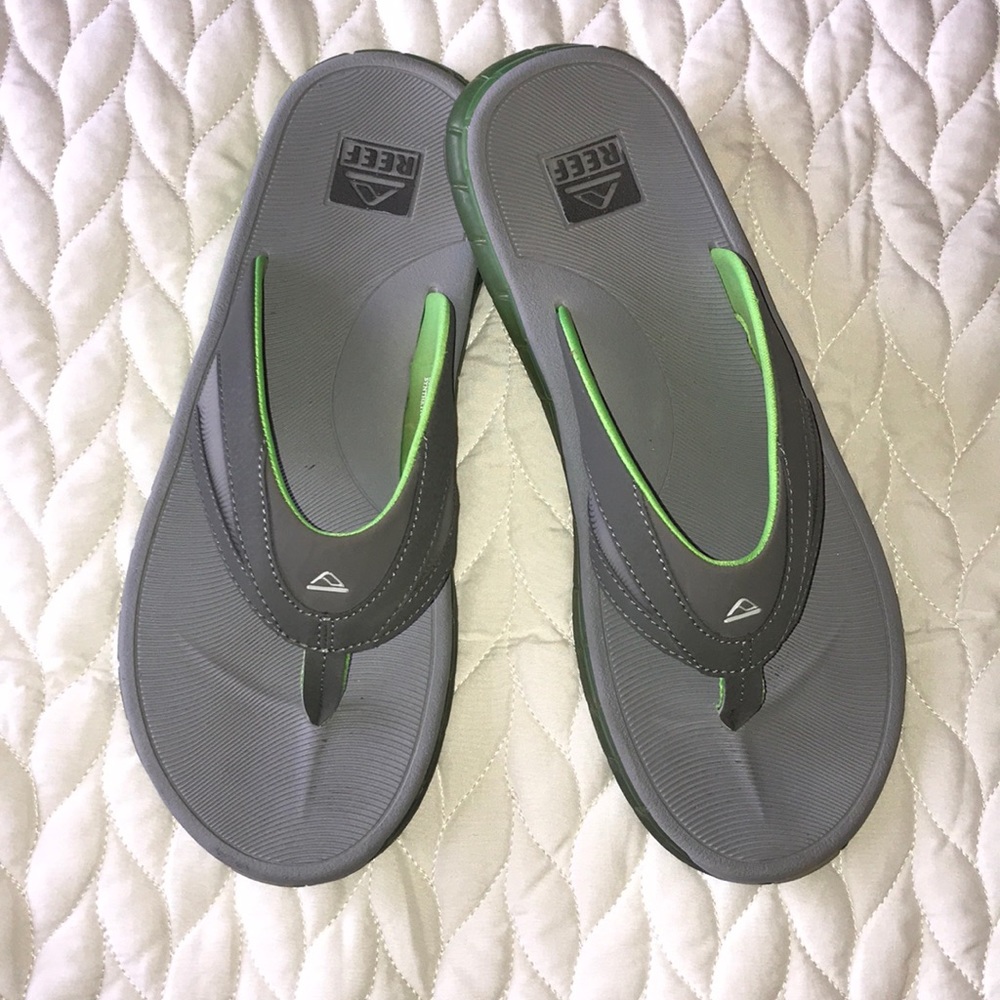 Men’s Reef Flip Flops.